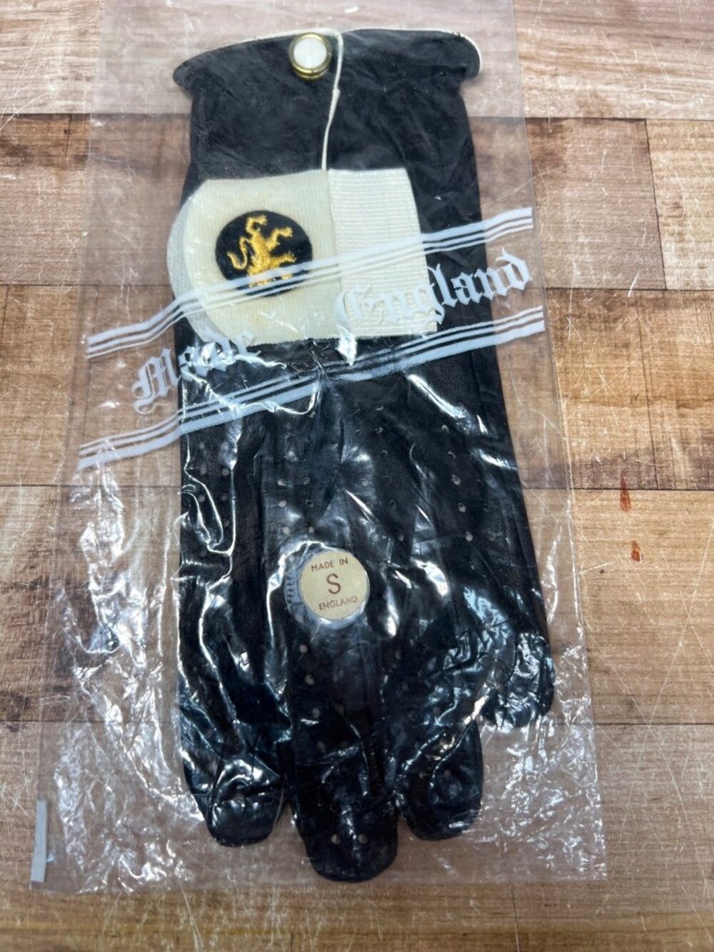 Harry Potter Gryffindor Black Leather Glove Made in England Size S Left Hand